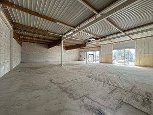 PERONNE- LOCAL COMMERCIAL 370m2